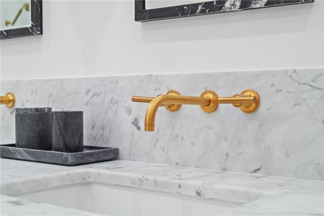 2881 Peachtree Road NE 2201, Atlanta, GA 30305