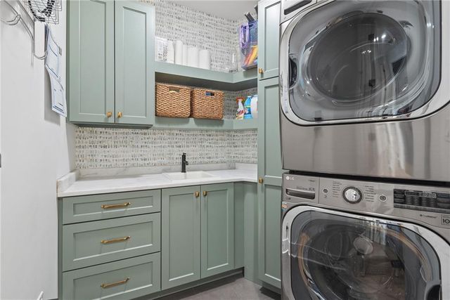 2881 Peachtree Road NE 2201, Atlanta, GA 30305