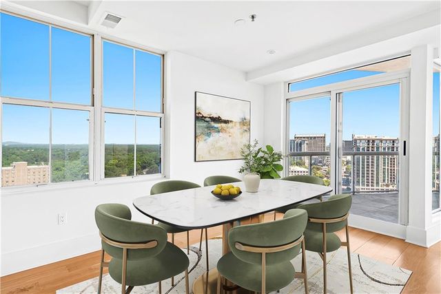 2881 Peachtree Road NE 2201, Atlanta, GA 30305