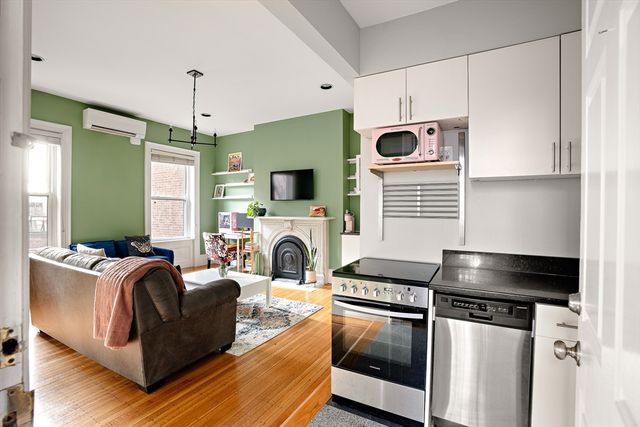 565 Massachusetts Ave. 4, Boston, MA 02118