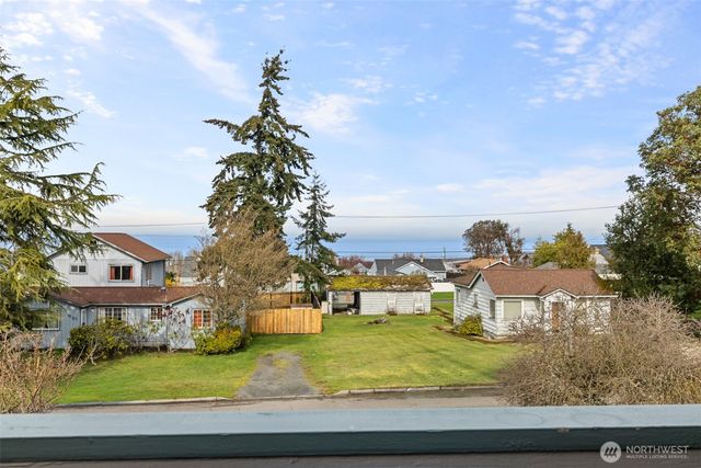 1728 W 6th Street, Port Angeles, WA 98363