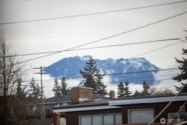 1728 W 6th Street, Port Angeles, WA 98363