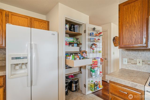 1728 W 6th Street, Port Angeles, WA 98363