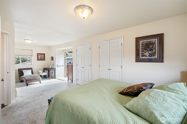 1728 W 6th Street, Port Angeles, WA 98363