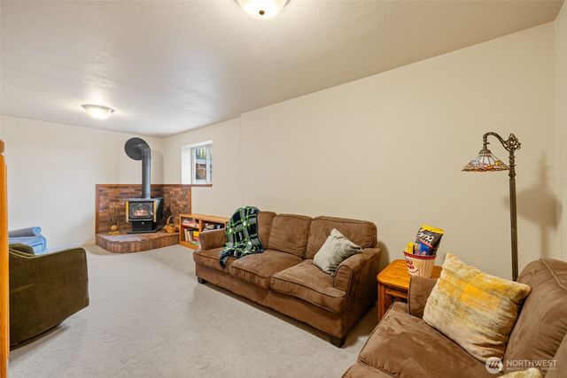 1728 W 6th Street, Port Angeles, WA 98363