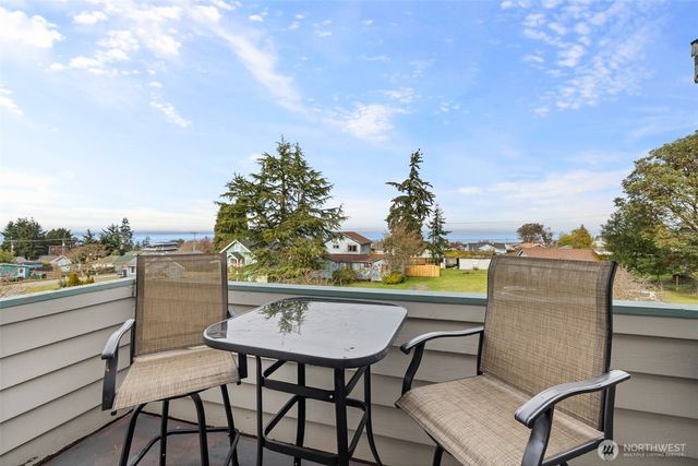 1728 W 6th Street, Port Angeles, WA 98363