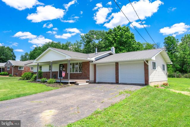 1180 STATION RD, Palm, PA 18070