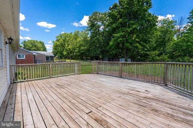 1180 STATION RD, Palm, PA 18070
