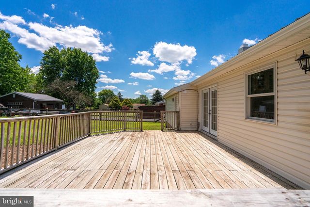 1180 STATION RD, Palm, PA 18070