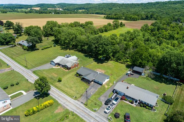 1180 STATION RD, Palm, PA 18070