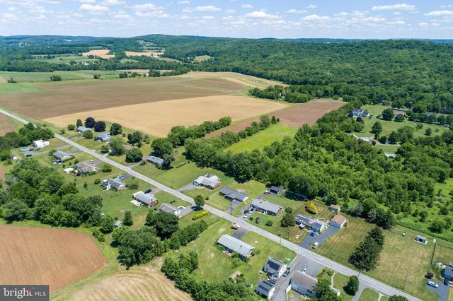 1180 STATION RD, Palm, PA 18070