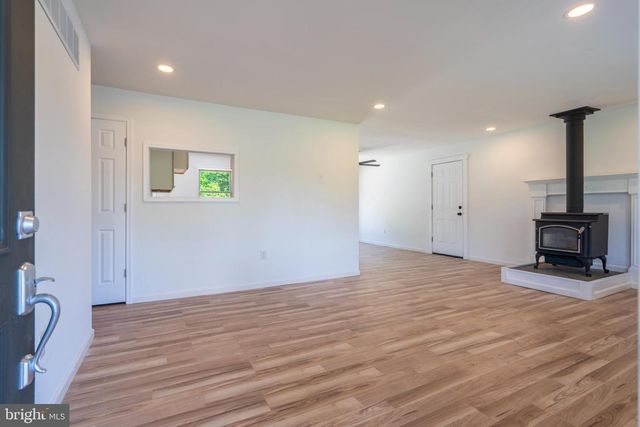 1180 STATION RD, Palm, PA 18070