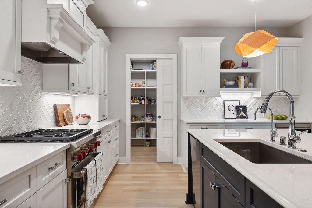 222 Ferndale Road S 303, Wayzata, MN 55391 — photo 5