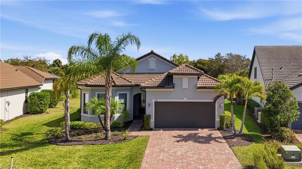 2718 Aviamar CIR, NAPLES, FL 34114 — exterior
