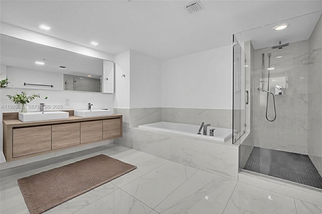 400 Sunny Isles Blvd 1519, Sunny Isles Beach, FL 33160