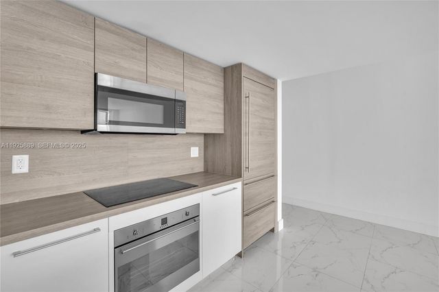 400 Sunny Isles Blvd 1519, Sunny Isles Beach, FL 33160