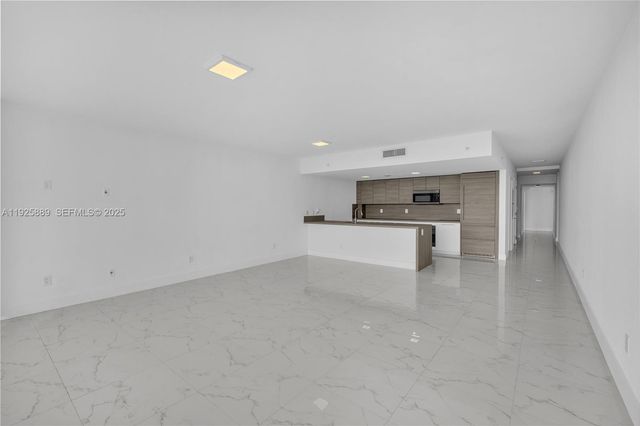 400 Sunny Isles Blvd 1519, Sunny Isles Beach, FL 33160