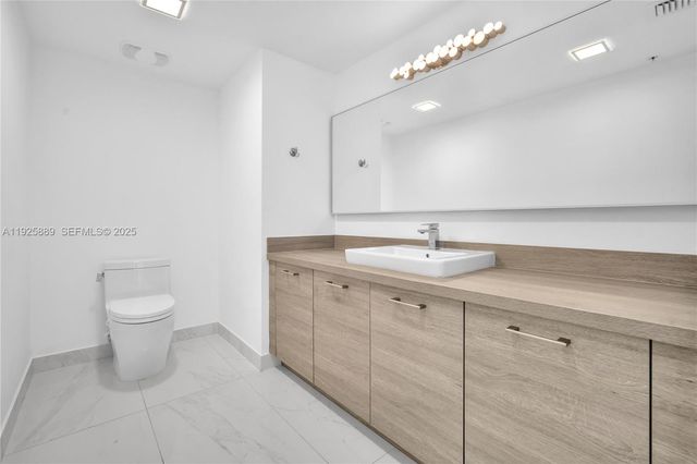 400 Sunny Isles Blvd 1519, Sunny Isles Beach, FL 33160