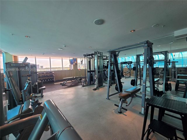 400 Sunny Isles Blvd 1519, Sunny Isles Beach, FL 33160