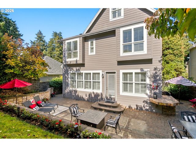 1610 OAK St, Lake Oswego, OR 97034