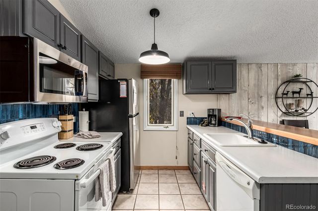 903 N Frontage Road 9, Vail, CO 81657