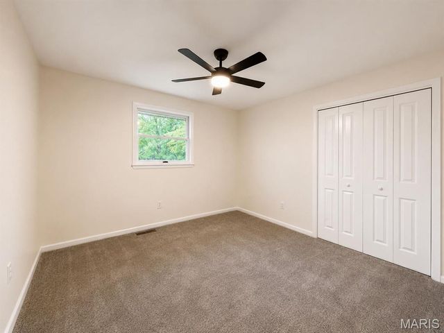95 Sunflower Drive, Highland, IL 62249