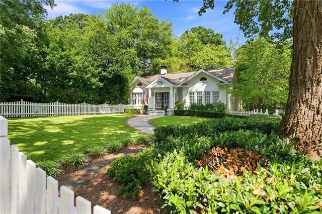 616 E Paces Ferry Road NE, Atlanta, GA 30305