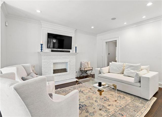 616 E Paces Ferry Road NE, Atlanta, GA 30305