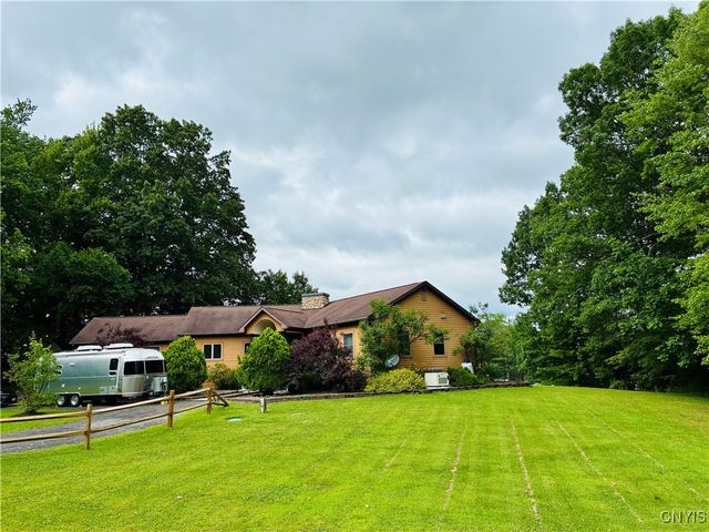 75 Aldrich Lane, Schroeppel, NY 13132