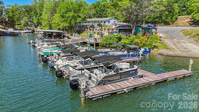 1099 Arundle Road, Sherrills Ford, NC 28673