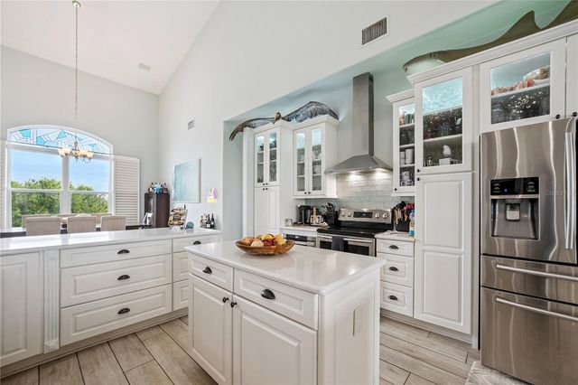 807 CHIPAWAY DRIVE, Apollo Beach, FL 33572