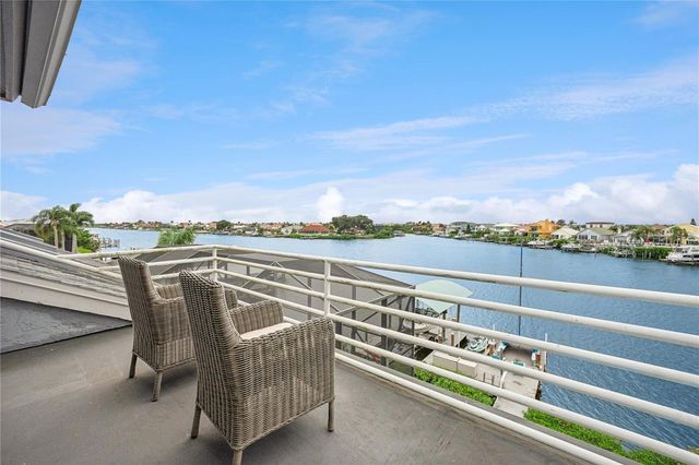 807 CHIPAWAY DRIVE, Apollo Beach, FL 33572