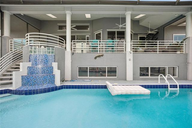 807 CHIPAWAY DRIVE, Apollo Beach, FL 33572