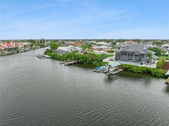 807 CHIPAWAY DRIVE, Apollo Beach, FL 33572