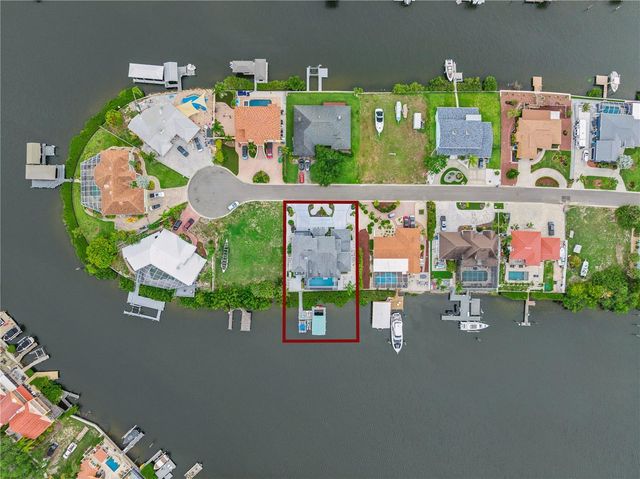 807 CHIPAWAY DRIVE, Apollo Beach, FL 33572