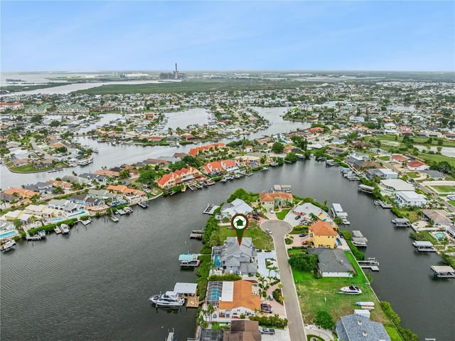 807 CHIPAWAY DRIVE, Apollo Beach, FL 33572