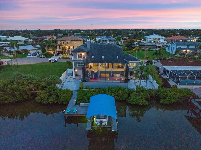 807 CHIPAWAY DRIVE, Apollo Beach, FL 33572