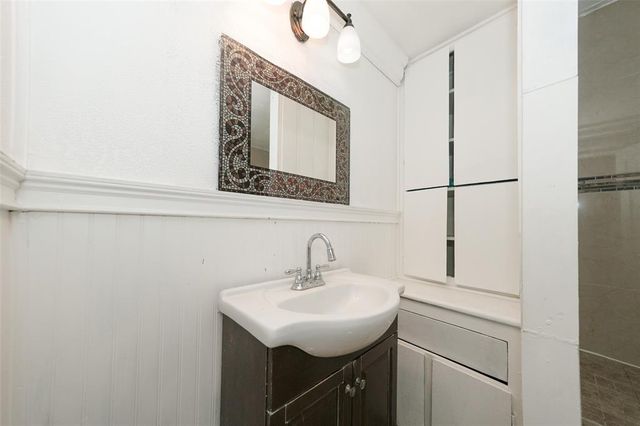 7013 Kittridge St Street, Houston, TX 77028