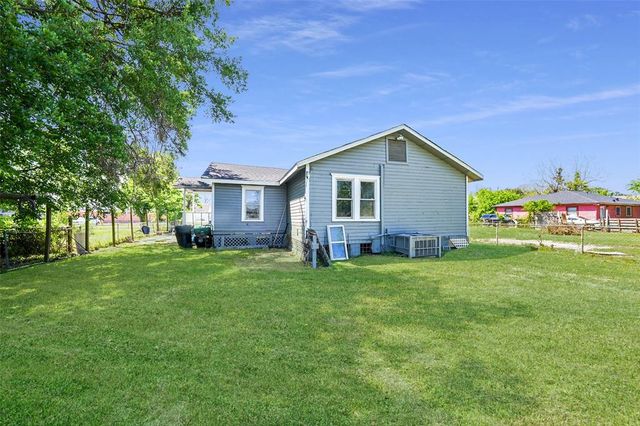 7013 Kittridge St Street, Houston, TX 77028