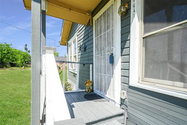 7013 Kittridge St Street, Houston, TX 77028