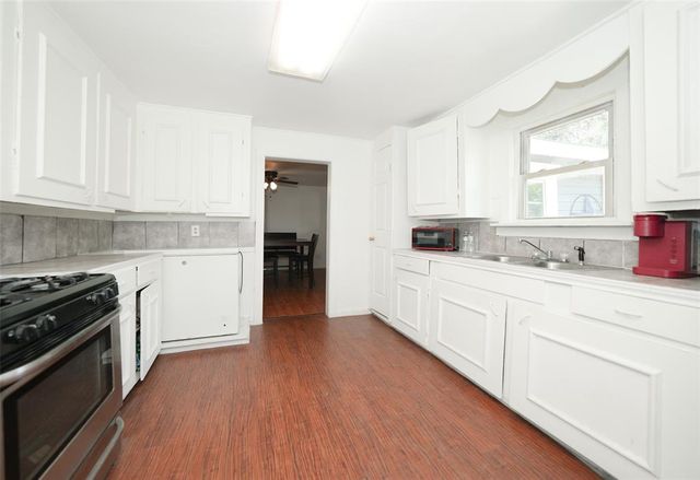 7013 Kittridge St Street, Houston, TX 77028