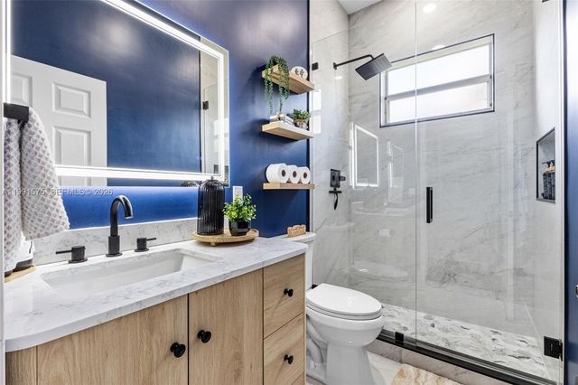 695 SE 30th Dr, Homestead, FL 33033