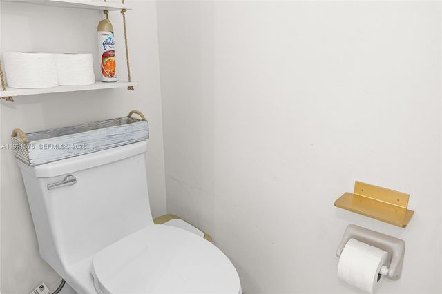 695 SE 30th Dr, Homestead, FL 33033