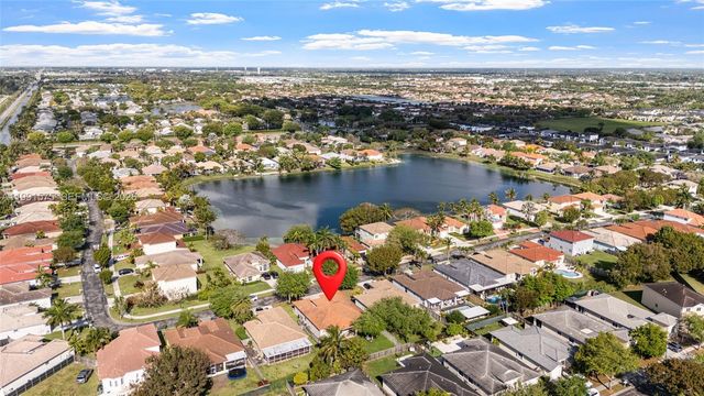 695 SE 30th Dr, Homestead, FL 33033