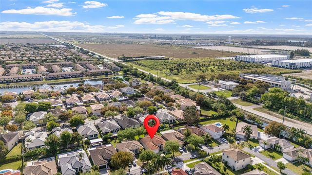 695 SE 30th Dr, Homestead, FL 33033