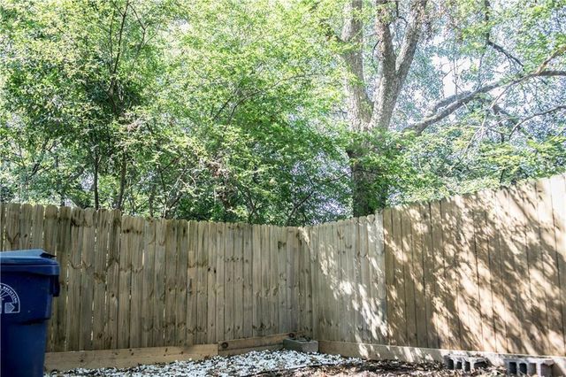 911 Smith Street SW, Atlanta, GA 30310