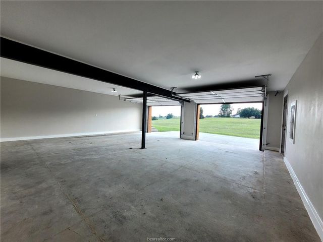 114 Lakeview Drive N, Hilltop Lakes, TX 77871