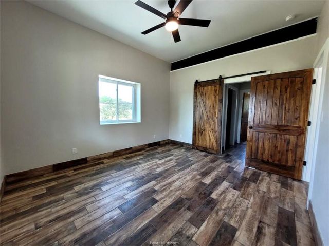 114 Lakeview Drive N, Hilltop Lakes, TX 77871