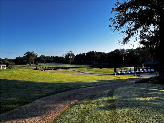 114 Lakeview Drive N, Hilltop Lakes, TX 77871