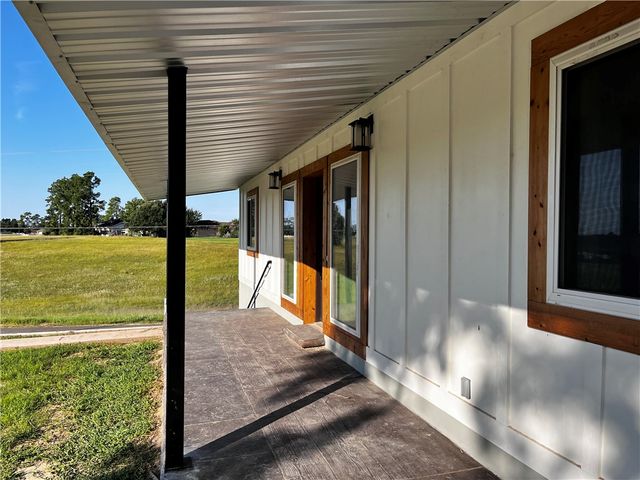 114 Lakeview Drive N, Hilltop Lakes, TX 77871